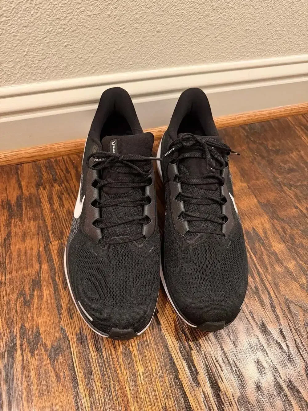 Nike Pegasus 40 Men's Running Shoes Black/White Size 14 (Style FD2722-002)